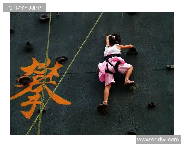 与黄秀英的攀岩之路对话探索她的挑战与成就